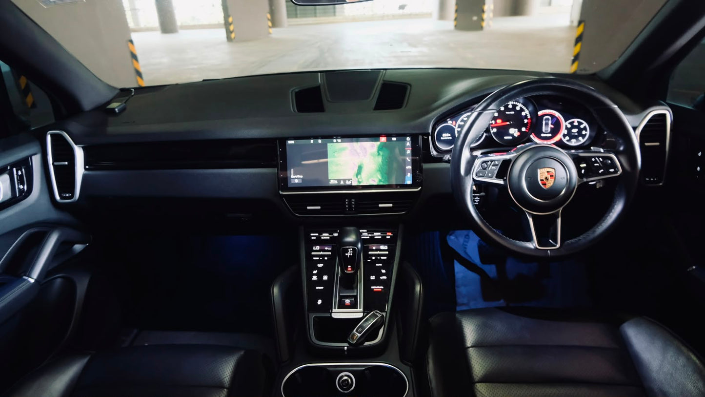 Porsche Cayenne| 2019 | 3000cc | Black