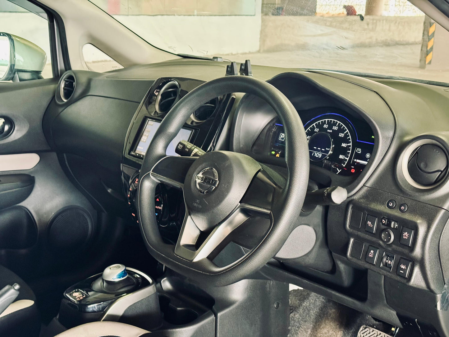 Nissan Note| 2020 | 1200cc | Silver