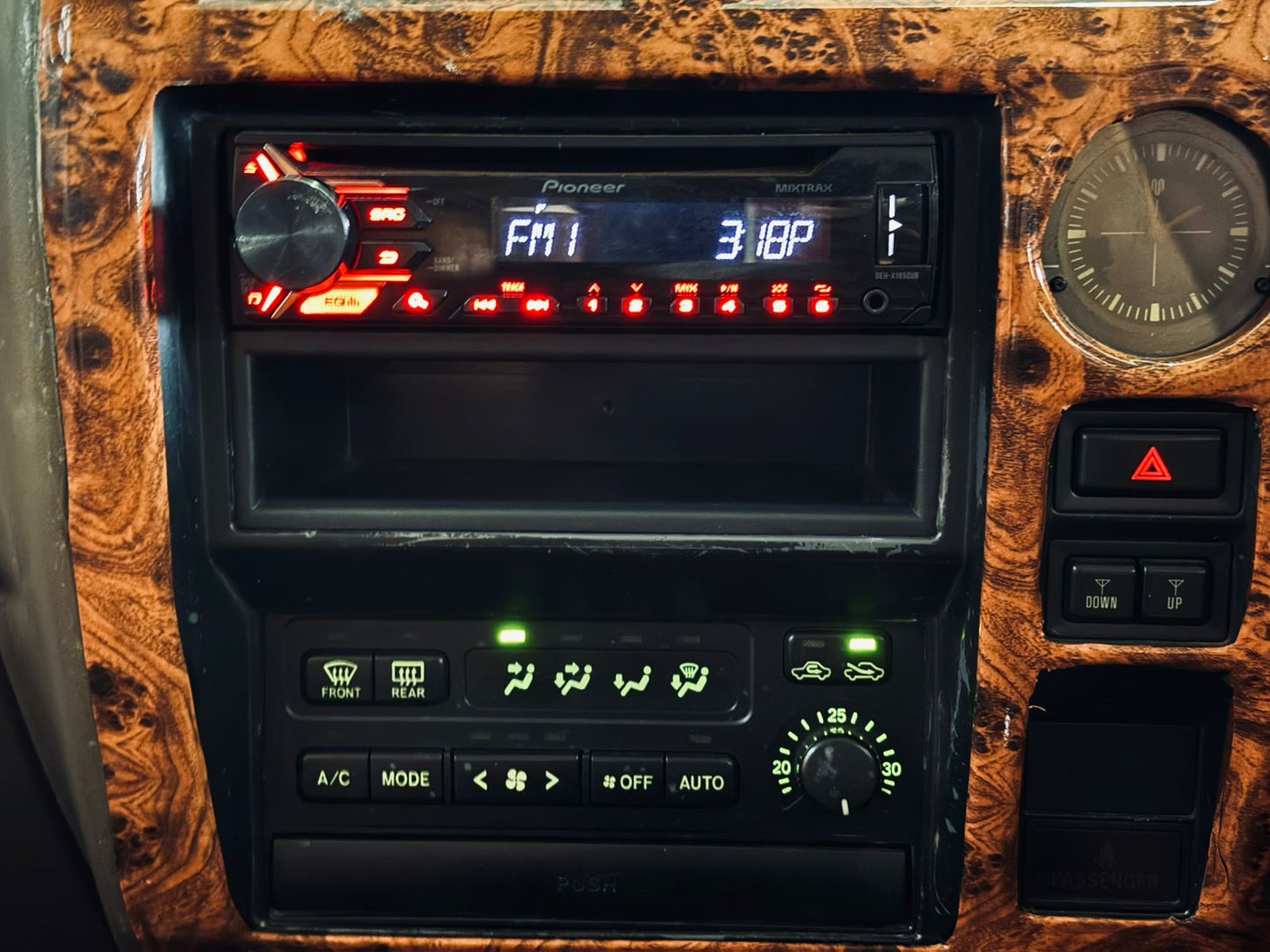 Toyota Prado| 2001 | 3400cc | White
