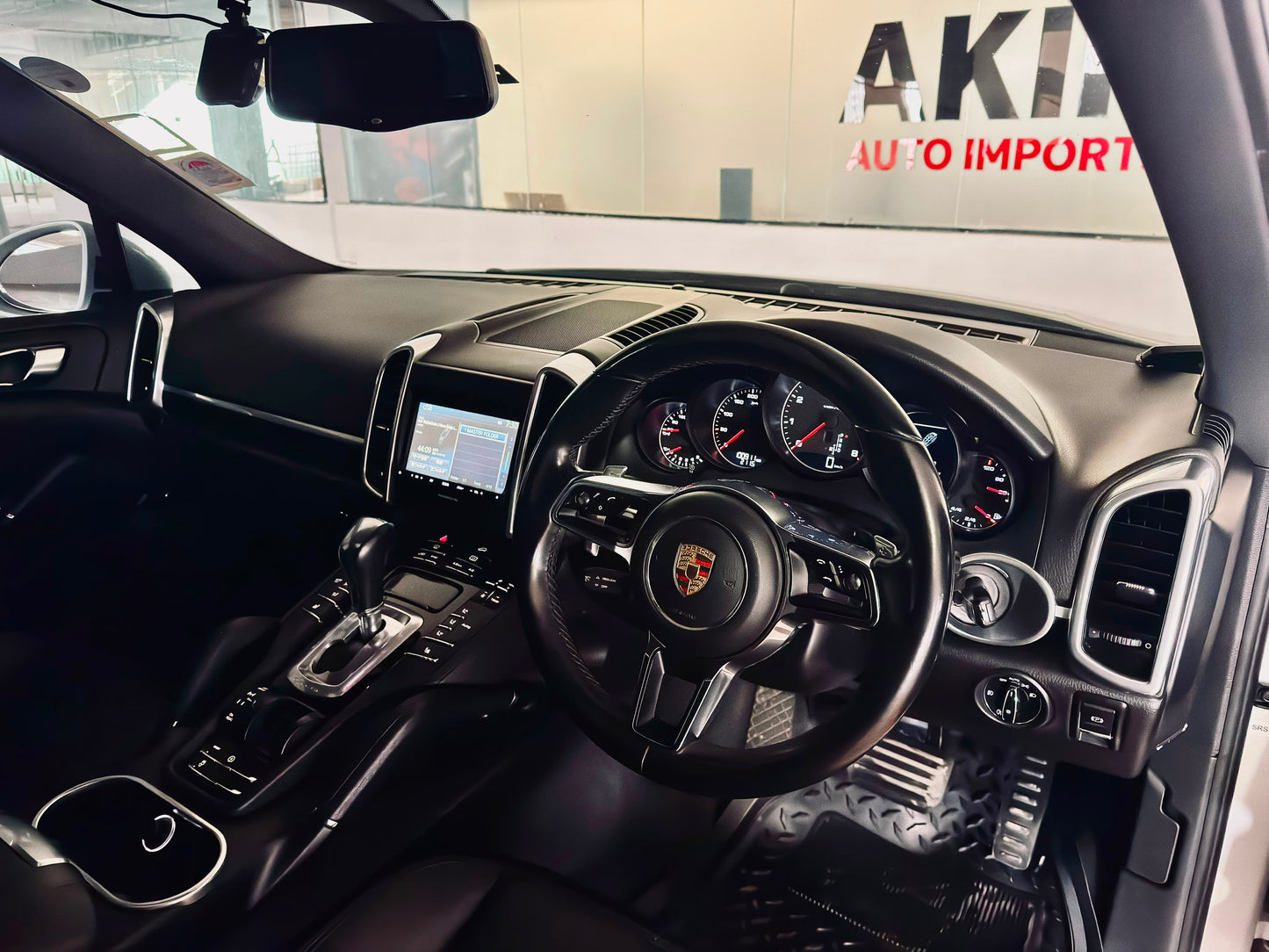 Porsche Cayenne| 2015 | 3000cc | White